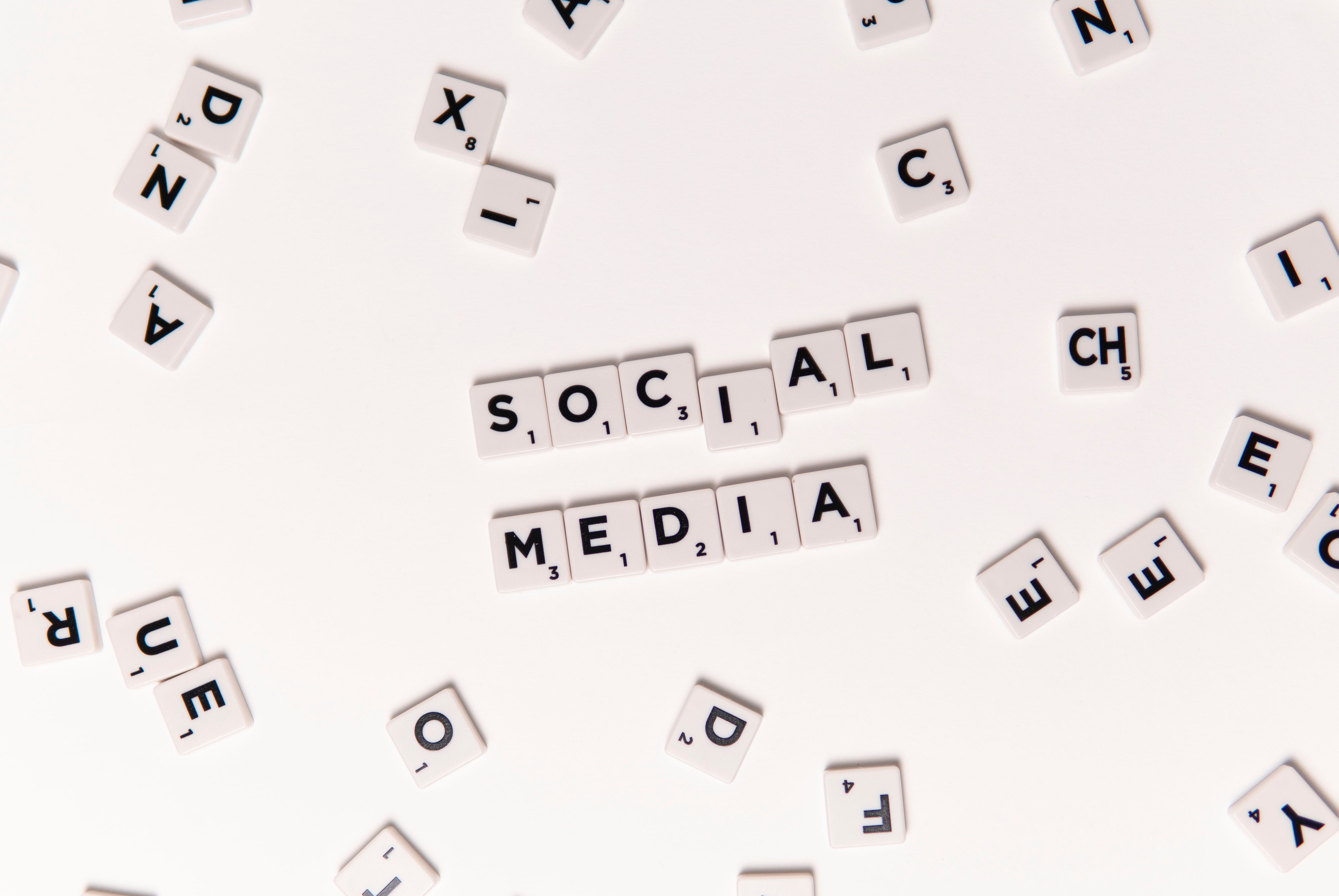 Behance — Piezas de redes sociales y campañas